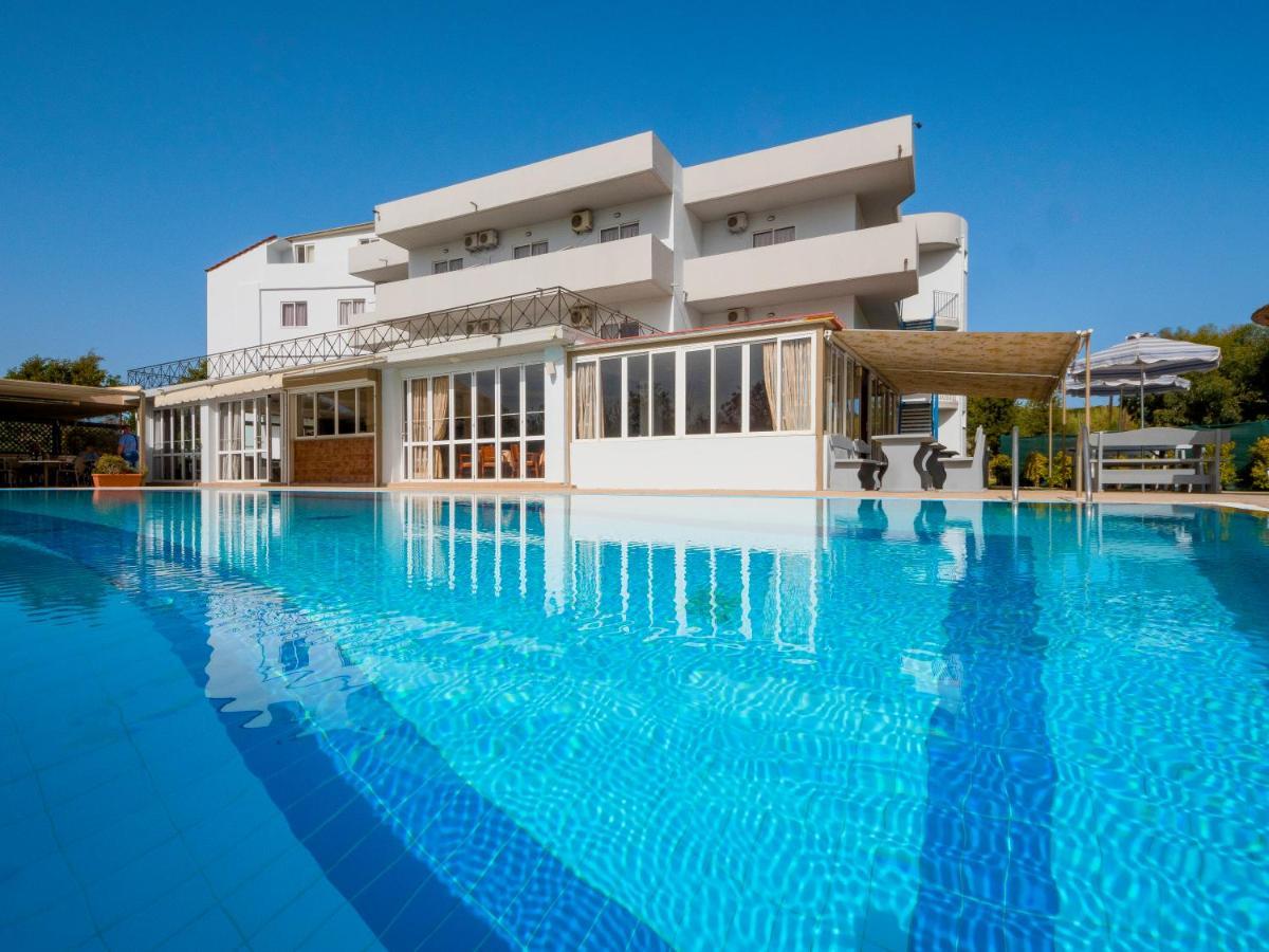 Sun & Sea Hotel Apartments 法里拉基 外观 照片